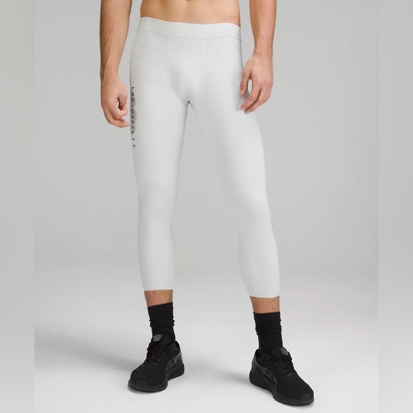 NWT Lululemon Gray License to Train Tight 21” - Picture 6 of 9
